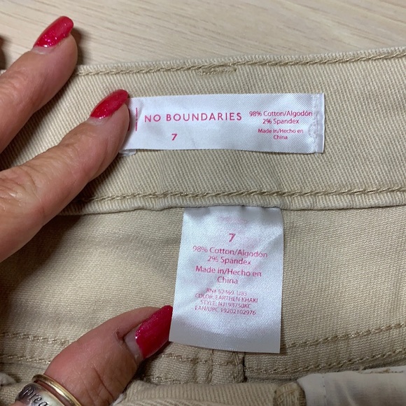 No Boundaries Khaki Denim Cut Off Shorts ๐ - Picture 5 of 15